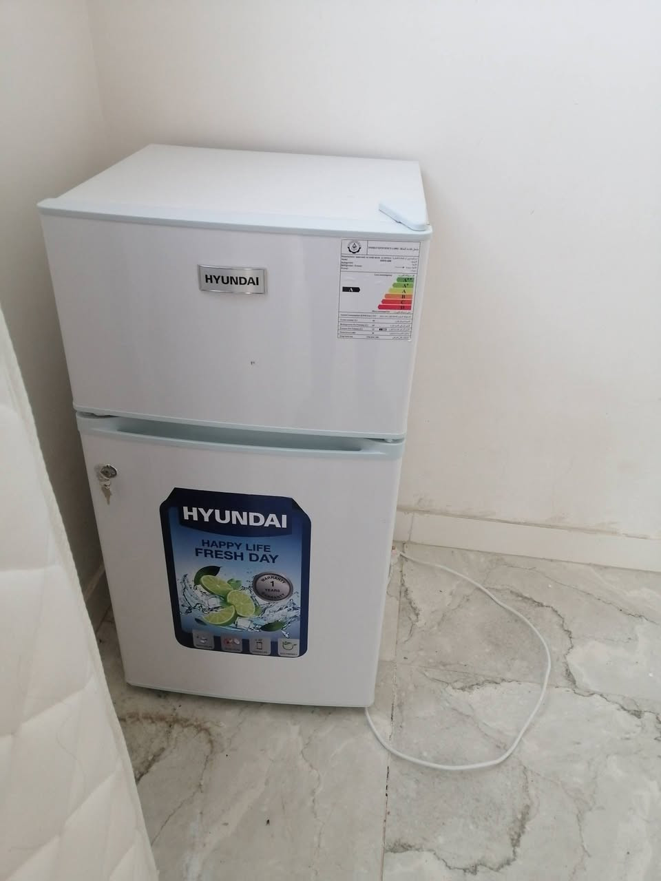 ثلاجه للبيع وشراي يجي خاص مكاني نجف مجمع بيتي الثاني***********
