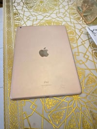 ايباد 8 نضيف ومداخل تصليح ذاكره 128 بطاريه 90 شراي تعال خاص او 0772819...