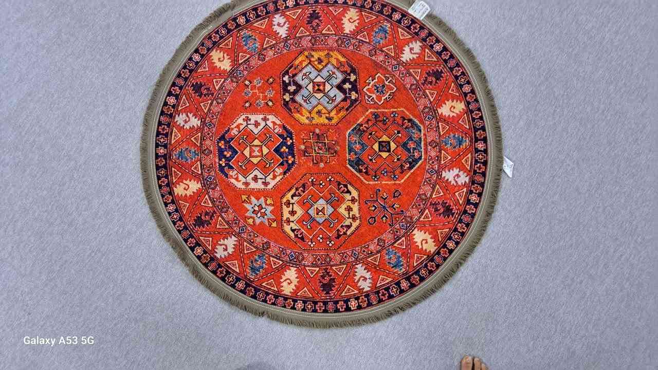 سلاو ئەم فەرشە بریلانتانە بۆ فرۆشتن زۆر تازەیە و کەم بەکار هاتوە
دوو دانەی ٢×٣
یەک دانەی ٣×٤
دانەیەکی خر بۆ مەتخەل
نرخی هەرچواری ١٥٠ هەزار و کەمؽک معامەلە
هەرکەس ویستی تؽل بۆ ئەم رەقەمە بکات
***********
شوؽن سلؽمانی

