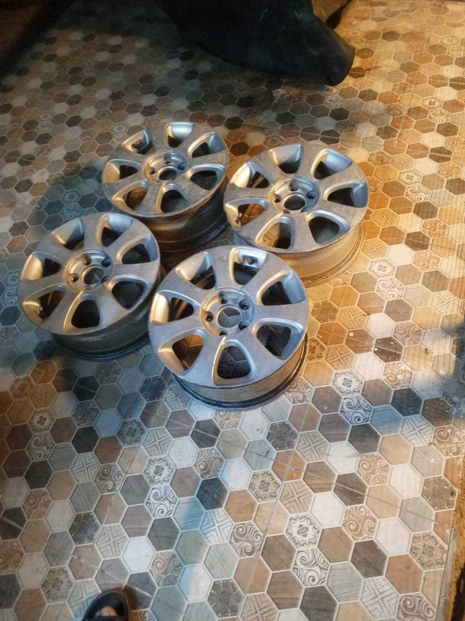 البيع ‭0781 939 7722‬
