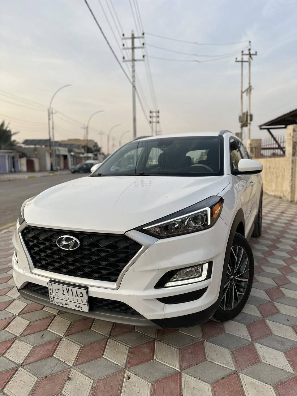 سلام عليكم توسان 2021
رقم بغداد تحويل ثاني يوم
مكفوله كفاله عامه  حته من البارد سونار ابيض شرط 
ماشيه 39 حقيقي شرط الفحص 
جديده بمعنى الكلمه
موصفات:  بصمه تشغيل 
بصمه ابواب
رادارات جانبيه 
اشاير بلمري
تبريد قطعتين 
اوتو هولد
سايد بريك بصمه 
وباقي الموصفات كدامك 
مكينه 2400
سياره تخم تاير جديد
عليه منضومه زنون
السياره وارد امريكي حادثه كسر دعاميه خلفيه فقط كلين يعني  سونار وصور الحادث بلمنشور
مكاني ديالى بعقوبه 
للاستفسار ***********
***********
