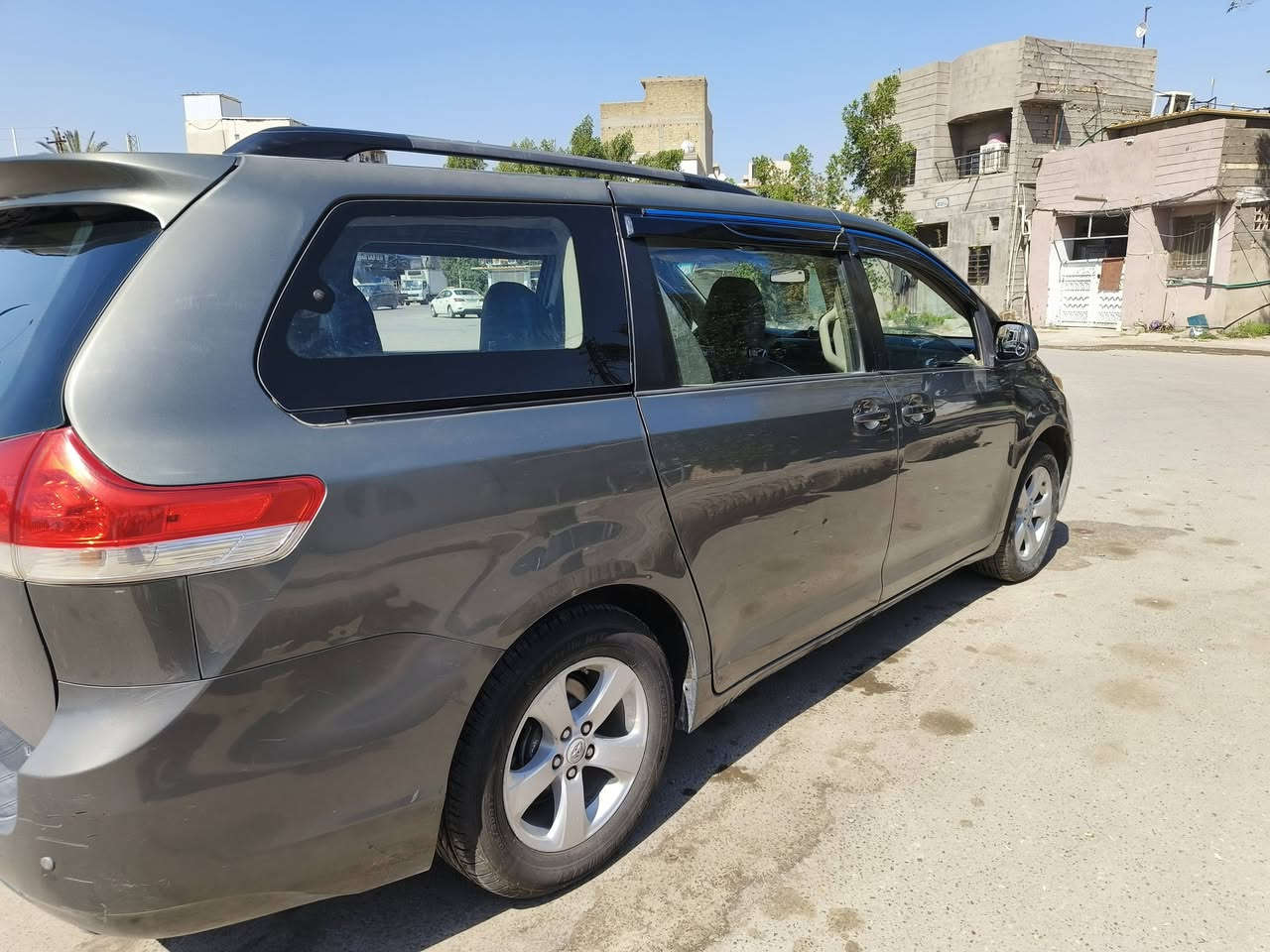 ‏تيوتا سينا 2012.
‏اقرة المنشور كلشي موضح بي

‏رقم بغداد

‏حادثهة بنيد وطرف الجاملغ عكس السايق 

‏تبديل بنيد ومصبوغ 

‏كير محرك تبريد شغل وطلع 

‏6سلندر

‏تخم تيارت 4جدد 

‏صدر جديد

‏بوب كهرباء فاصلهن 

‏السيارة جاهزة شغل وطلع

‏بيهة سونار كلشي موضح بي بل صور 

‏حادث امريكة موجود بل صور

‏رقم انكليزي جديد

‏سنويةجديدة 

‏سيارة نضيفة

‏مكانهة بغداد.  بغداد الجديدة 

‏لاتصال من 8الصبح لل8العصر بلا احراج 

‏السيارة بسمنة تحويل ثاني يوم     

‏ ‪***********     الرقم بي وتساب 

‏سعر 153بيهة مجال بصيط حك جية

