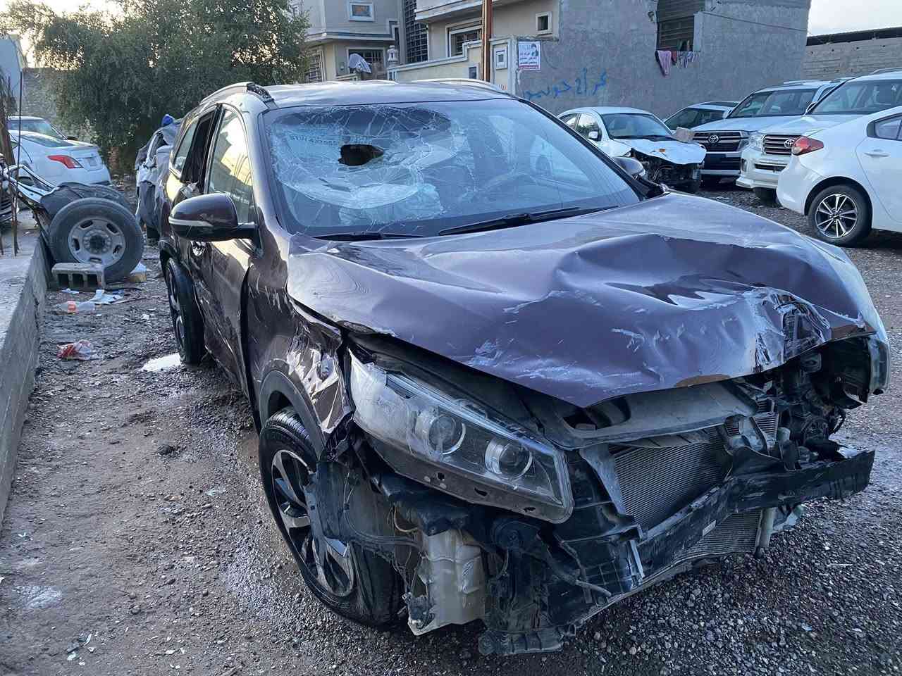 سلام عليكم خوان للبيع كيه سورنتو   خليجي2016 رقم اربيل تحويل مباشر 7 راكب 3 قطع تبريد سابقآ بدون صبغ مكينه وكير شغالات شغاله وتمشي متضرره وبيع على وضعها العنوان بغداد حي النصر رقم الهاتف ***********
