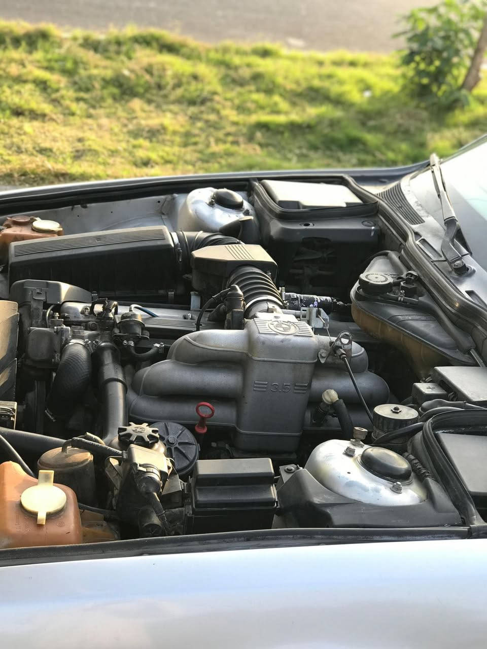 بسم الله الرحمن الرحيم
اللهم صل على محمد وآل محمد 

سيارة بي ام دبليو BMW 
الموديل ١٩٩١ 
الحجم 735i 
المكينة 3500 
محرك وكير بلاد 👌
تبريد شغال 
تخم تاير جديد 
رقم بغداد الجديد 
جام كهرباء كله شغال 
سماعات بلوتوث
ويل شمسي
السيارة توني مسويلها إدامة كاملة
مداور مباشر
مكان السيارة النجف الأشرف ومرات أتواجد بالسماوة

السعر ٦٣$ وبيها مجال 
*********** موجود وتساب
