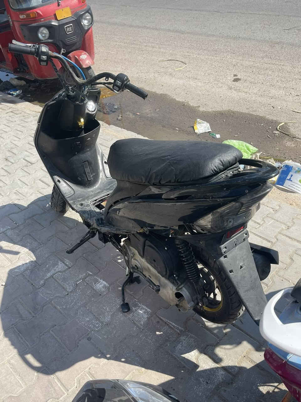 سلام عليكم دراجة ماكس عدلة لبيع مال لعب محبنتهة حلوة ما بيهة صوت خرسة سعر ٣٥٠ وبيهة مجال مكان بغدادرحسينية ستفسار *********** وتساب ماكو
