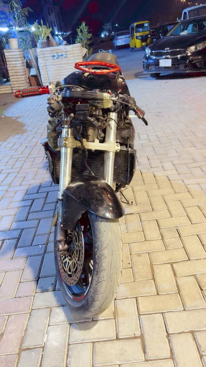 سلام عليكم دراجه بطح للبيع بيه هاذه صوت ابيع كوم حديد وراق بيه بس منكعه سعر خاص رقم ***********اتصل وتساب
