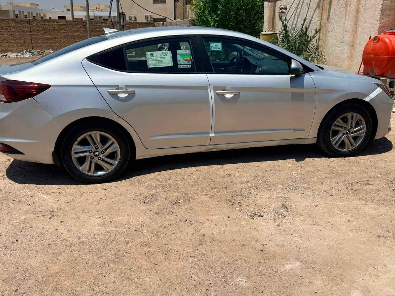 هونداي انترا موديل 2019 رقم ميسان دولي سنويه جديده تحويل مباشر بسمنا سياره وارد امريكي حادثها جاملغ وبنيد بدون دواخل شرط وباب سايق بيه جراد ورشيته سونار مرفق بلمنشور سياره فول ما عدى الفتحه جاهزه سياره كيرمكينه حداديه تخم تاير تبريد تدفئه كله شغال سعر 114 مكاني ميسان لعماره ***********
