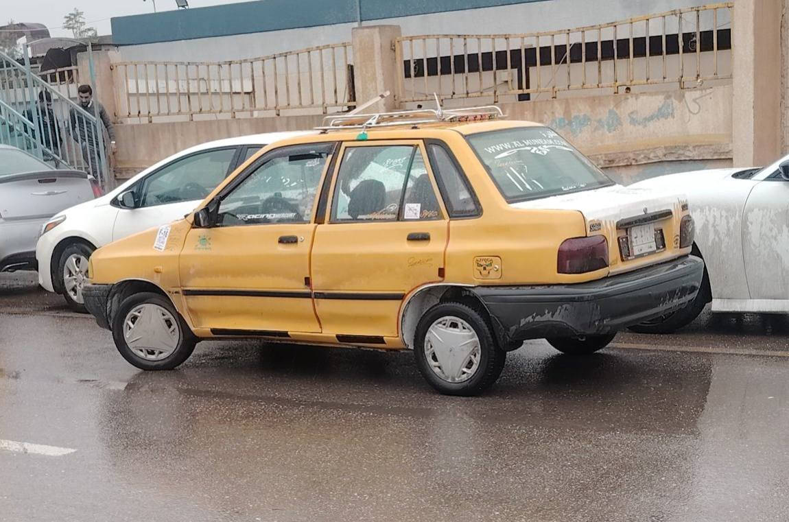 السلام عليكم 
سايبه 2011
رقم بغداد الماني مشروع وطني الشرعي بالموصل شرط الوكاله والتحويل سنويه 24 هيئة وغرامات صفر كابون بانزين بيها سيارة جاهزة 
سيارة مكينه وكير شرط وايرمنيه شغاله تدفئه شغاله ونار 
سيارة جاهزة كبل ع شارع  مكان السيارة موصل الايمن 
للاستفسار اتصل  ***********
