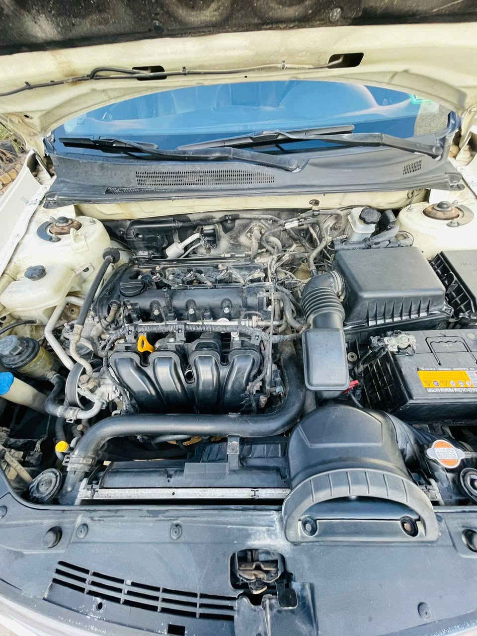 سلام عليكم
كيا اوبيتما 2010 ادوات متومه 
محرك وكير مكفول 
تبريد وتدفئه..  كهربائيات كلها شغاله
تايرات جدد..  حداديه جديد  
السعر 47وبيها مجال مكاني ناصريه 
***********
