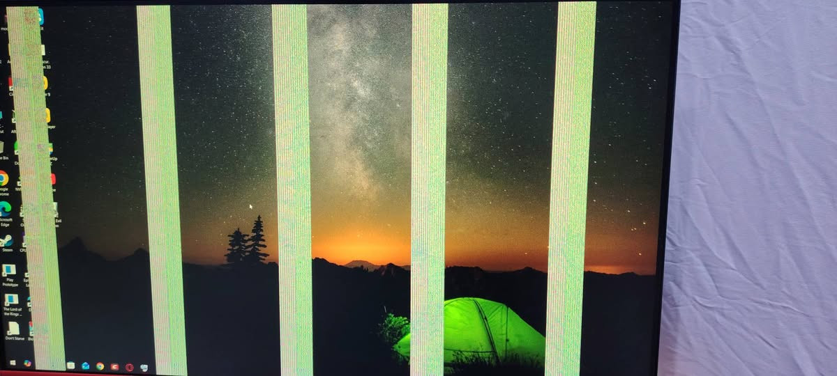 السعر 20 الف
بي مشكلة بل vram
شغال بس بي خطوط


**إذا كنت صاحب هذا الإعلان وتريد حذفه لأي سبب، رجاءا أرسل رسالة إلى الدعم الفني**