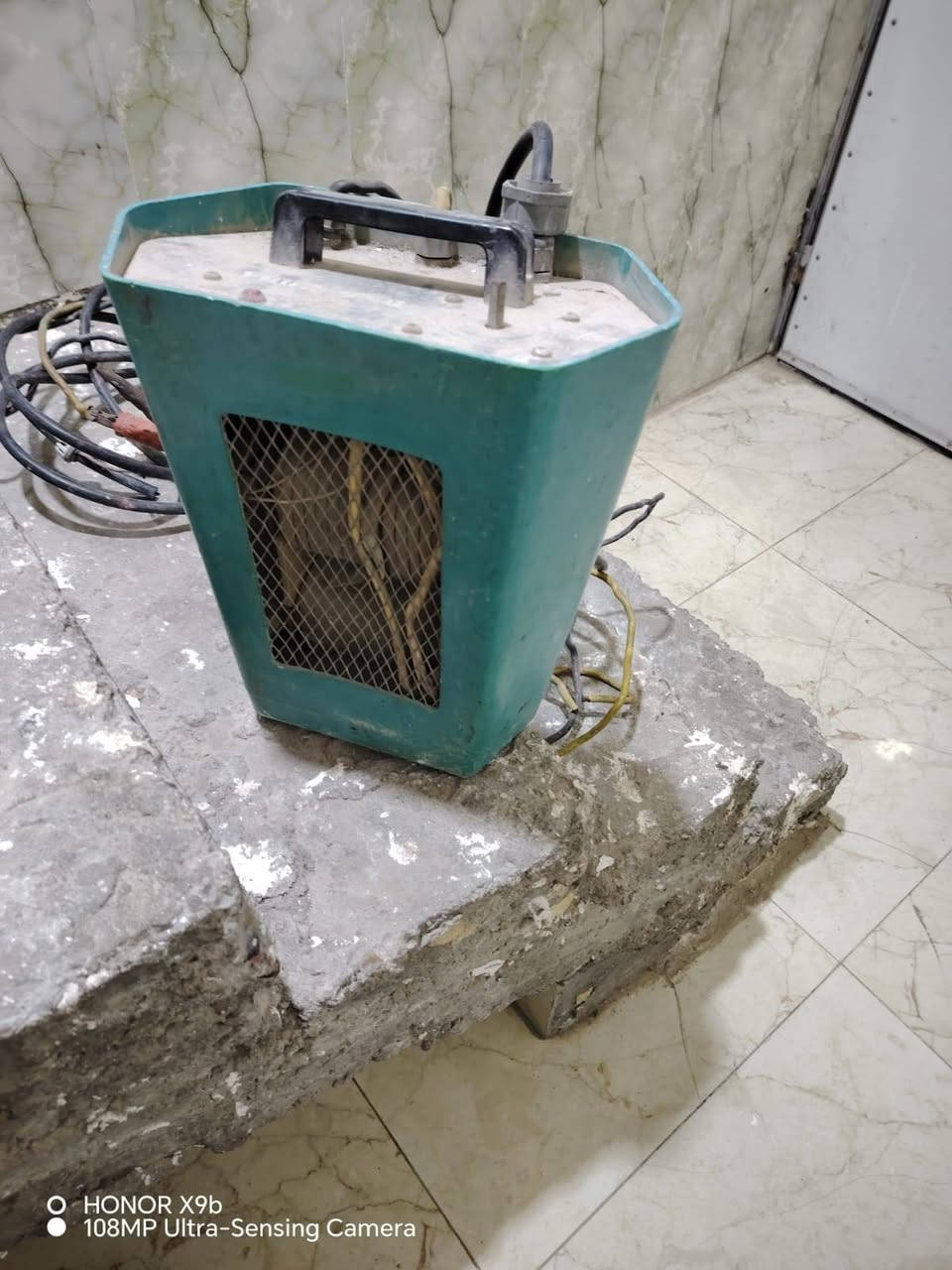 ٢٥٠ الف ***********
