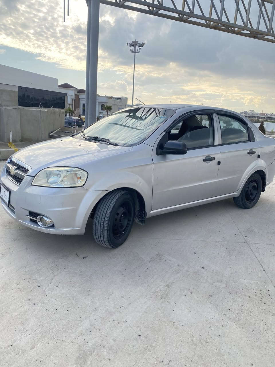 #شوفليت افيو للبيع

بدون صبغ فقط دائر الجاملغ الخلفي جهت السايق

تايرات جدد 

تبريد تدفئة بشرط

كير مكينة انظاف

طخمها جديد ادامة جديدة داخلها نظيف 

سيارة بلادية 

رقم نينوى كابون بانزين

للاستفسار اكثر الاتصال على الرقم***********

او المراسلة على الصفحة او واتساب.
