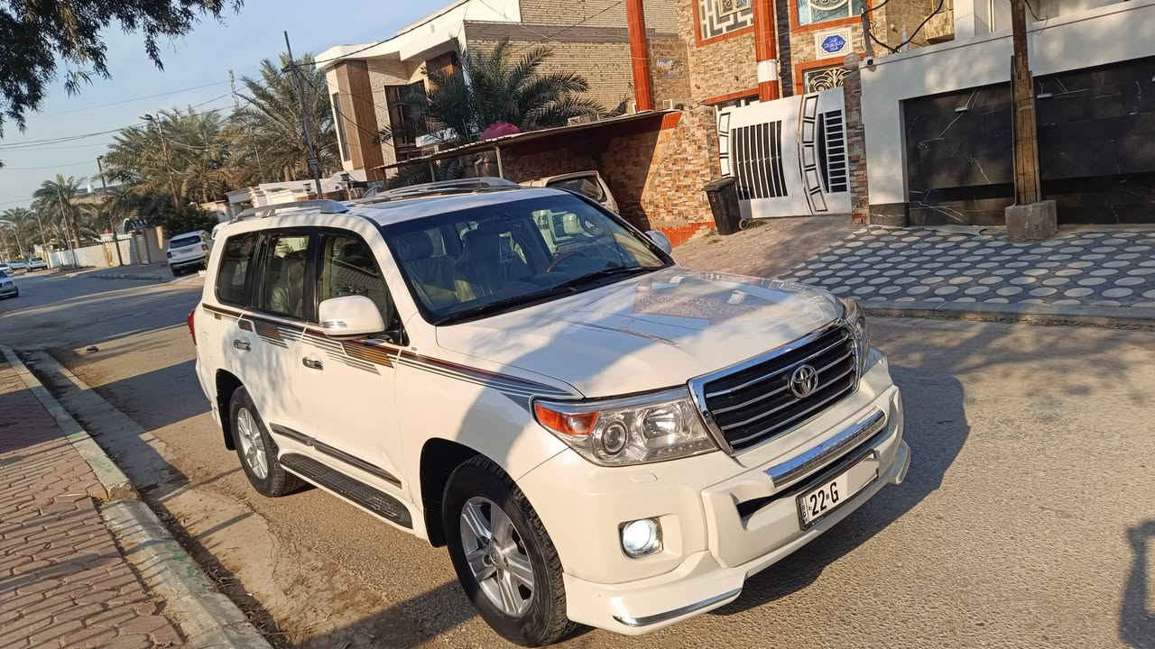 لاندكروز جكساره مديل 2014 رقم اربيل
فول مواصفات 1/1 كشنات جلد كهرباء
فتحه سلايت شغاله ...بريم سياره 
6سلندر وسياره جاهزه ومال جنيان
بيه صبغ مكانات والسعر 305ورقه بيع أو مراوس حسب القناعه استفسار أكثر الاتصال على الرقم ***********
