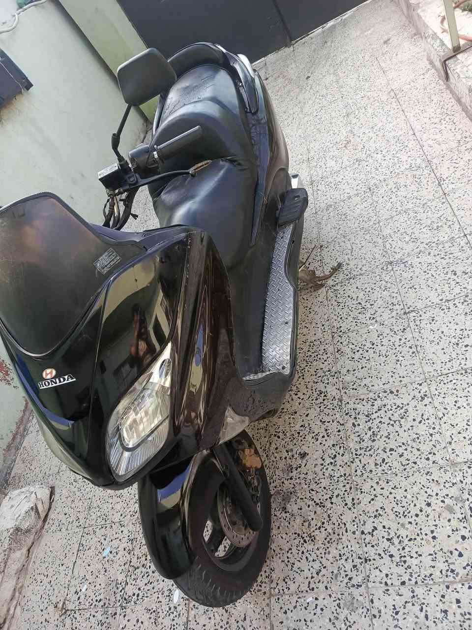 فورزه 08 دراجه الحمدلله كملت و مناقصها اي شي بعد دراجه تعال افحص برغي مينقص مفتوح محرك مبدل رنكات فقط و الباقي افحص جيب وياك فيتر دراجه كلش مرتبه مكاني موصل حي سومر *********** واتساب و فيس متواجد سعرها  600 يرهم مراوس شحن حسب القناعه
