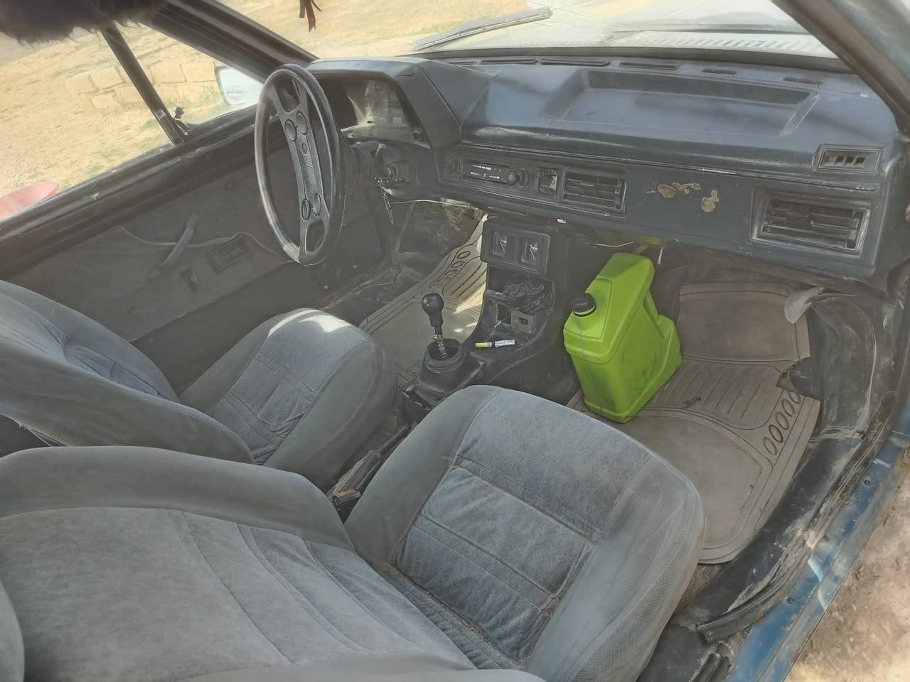 سلام عليكم سياره برازيلي للبيع مال جناي رقم ديالى صدامي وكاله عامه بسمي موديل 87 كير محرك شرط... اب 8 ورقات وبيها مجال قليل للاستفسار الاتصال ع الرقم ***********
