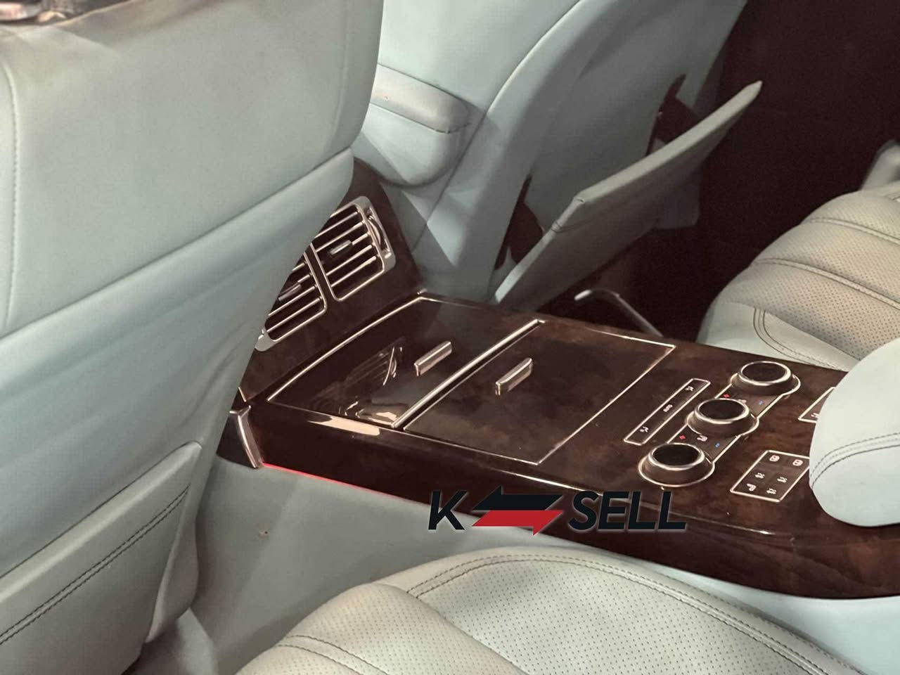 RANGE ROVER
Vogue

🇬🇧🇬🇧🇬🇧

رانج روفر  بيع او مراوس

فوك _ اوتوبايغرافي Vip😍

الموديل ـ 2013

خليجي ضمان دولي

رقم سليمانيه باسمي

ماشية 111الف كيلو

8 سلندر سوبر جارج 😍

كفالة عامة

من الحادث او تبديل القطع فقط بارد باب خلفي 

بدون كل نواقص 

بيها ادامة كاملة 😍 كلها بالشركة

مواصفات كاملة 🇬🇧

🛑 داخل مميز vip 😍

🛑 بانوراما

🛑 دوسات + ابواب +صندوك + مري 🇬🇧شفط

🛑 رادار + كامرات 5 بصمات 5 

🛑 شاشات عدد 3

🛑 اوتو بارك

وباقي مواصفات كثيرة 

مكانها النجف❤️

ملاحظة 🇬🇧🇬🇧

للأستفسار تسال عن السعر

***********
