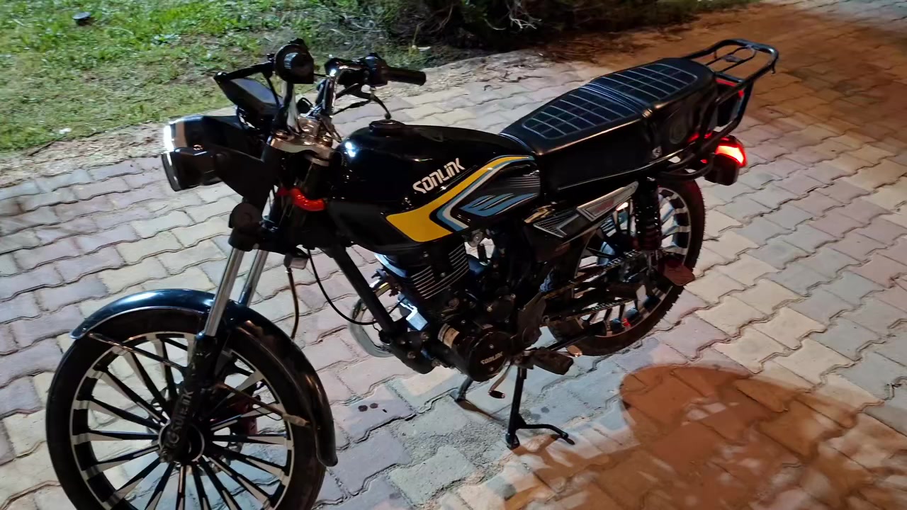 مراوس وبيع سونك محرك 200 سيسي شوفت عينك نضافه مكاني كربلاء السعر 725 بيها مجال بسيط

***********
