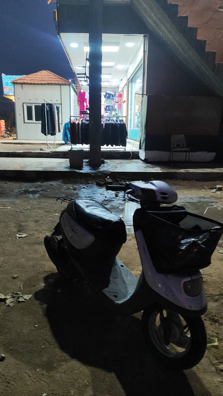 السلام عليكم
دراجه منغولي للبيع كامله مكمله عوزه بس السلف مالته بي طبك والسلف جديد هستوني شاده بس اخذله فتره وسكت الدراجه شوفت عينك نضيفه وماناقصه شي السعر٣٥٠ وبيه مجال حك جيتك ***********
