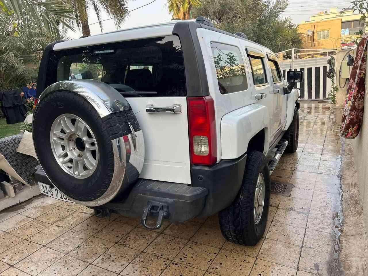 سلام عليكم همر H3 .
موديل 2007 رقمه بغداد بأسمي.
هزة جديه سياره مصفره سنويه تقره 31
تخم تاير جديد ،تبريد ثلج ،تشغيل ع البصمه،
فتحه سقف ، كهربائيات كله شغاله ،
دواخله حلوه سياره احلا منصورة .
بيع او مراوس ب جارجر او اوباما 
من موديل 2011 وما  فوق 
سعره 110 وبيه مجال للطيبين اتصل وتدلل،
مكاني ناصريه قضاء الفجر ،
 للتواصل. ***********
