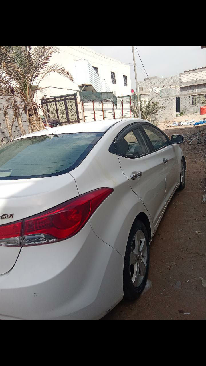 النتره افانتي موديل 2012 بصمه كشنات جلد مكينه 1600 دهوك متؤمه رقم وسنويه سياره مكينته تنقص تبريد شغال بس يراد راتيتر تبريد تتبدل مكانه بصره سعرها 42 متواجد ماسنجر وتصال *********** سياره كصه جنطه
