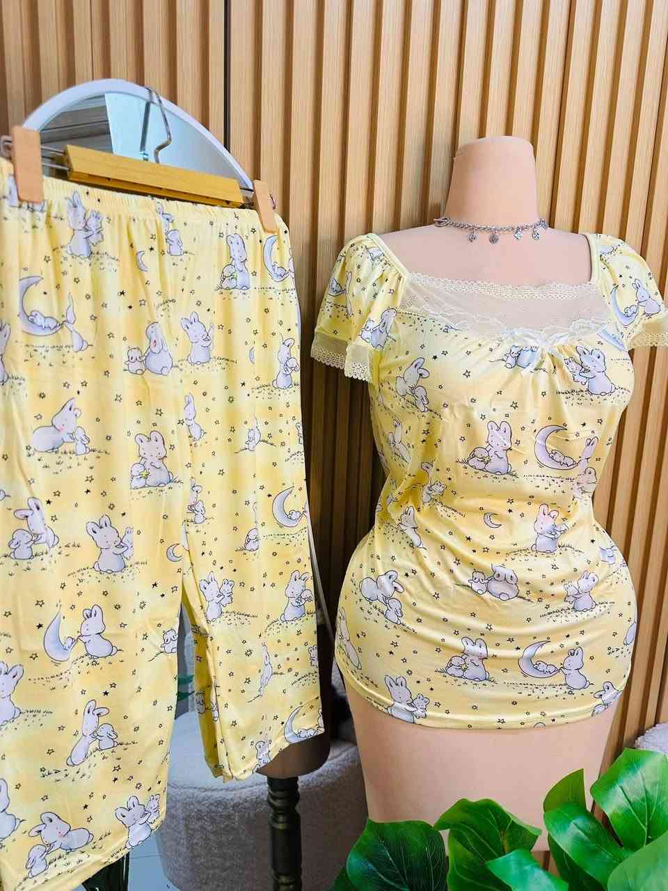 #تراكات نسائي ♥️
خامات درجه اولى 
متوفر كل القياسات 

⤵️⤵️


**إذا كنت صاحب هذا الإعلان وتريد حذفه لأي سبب، رجاءا أرسل رسالة إلى الدعم الفني**