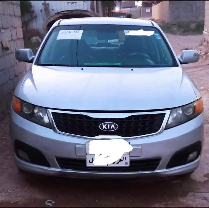 سلام عليكم سياره اوبتيما موديل 2010السياره مكفولات كير محرك شاصي السياره بس مصبوغه حزام الجماليه بدون ضربه او ضرر دواخل جديده رقم اربيل بسمي السياره مال جناي ما ضب عليه لو ربع غير بس البنيد جارد شويه مكان السياره الطيفيه الحصوه حي المثنى السعر 97وبي مجال الاستفسار *********** واتساب *********** ***********
