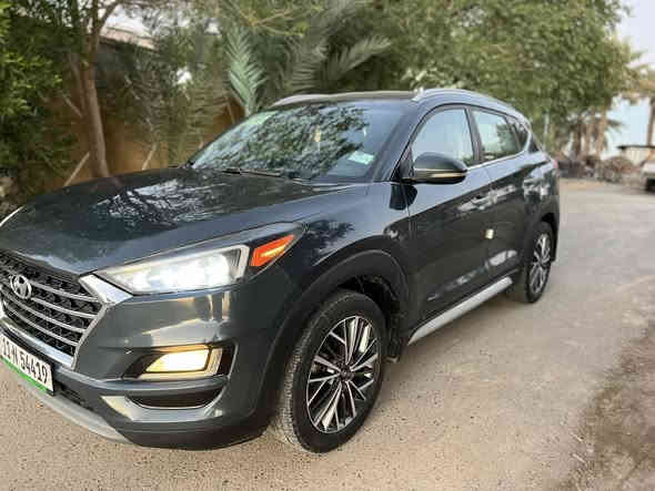 للبيع توسان موديل 2020 رقم بغداد نكليزي بسمي  تحويل مباشر كير ومحرك مكفولات تخم تاير تبريد ثلج السياره فول واحد عل واحد عده الفتحه لايت زنون تحكم حساس كشن جلد كهربائي بصمه كأمره امامي خلفي مكفوله من الضربه بيه صبغ موضح بالسونار بدون دواخل شواصي لغود كفاله فقط صبغ وارد امريكي السعر 145 وبيه مجال مكاني بغداد رقم ***********
