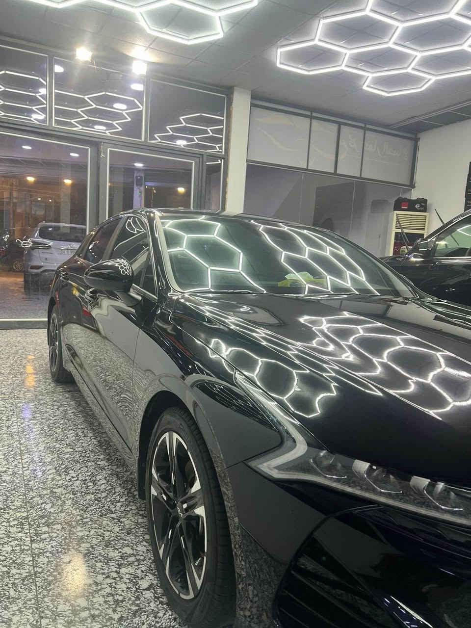 كي فايف موديل 2023 / وارد امريكي مدكر امامي نفسه مصلح وبنيد ولباقي كفاله عامه فول عده لفتحه مكينه 1600 / تيربو حره فحص موقت تسجل جميع المحافظات ماشية 36 / السعر 155/ رقم الهاتف ( *********** البصرة, العراق
