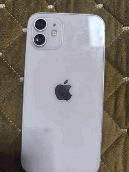 ايفون 12 عادي
بطارية 77 

ذاكرة 64 

تلفون ما مفتوح وممبدل بي اي شيء

كلش نضيف 

كامراتو شرط فول

الاضرار مثل مموضح 

ينرادلو جام كامرة سعرها 5000 مو اكثر 

والكلاس مال شاشة بي فطور

سبب البيع 

( قافل ايكلود )

تلفون نضيف صارله سنة وشوية تقريباً ما مستعملة والبارحة فتحته  وجاي استعمله طبيعي ، ف شفت ينرادلو فورمات فرمتته ونسيت الباسورد مال ايكلود هاي قبل نص ساعة مو اكثر 

( طبعاً الايكلود يفتح بـ20-50 الف يعني ميكلف هواي )

سعر 150 وبي مجال .

تواصل ***********
