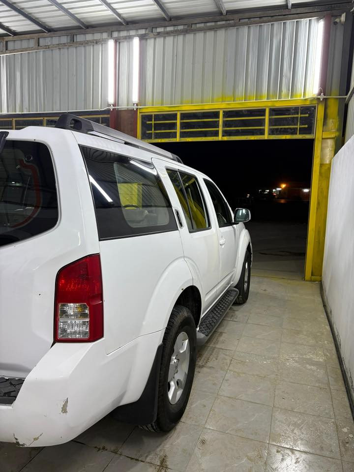 للبيع فقط
نيسان باثفندر 2008 وارد خليجي 
محرك 6 سلندر  4000 ،
دفع رباعي
7 راكب تبريد 3 قطع   
صدر امامي خلفي جيد  
محرك جديد 
تخم تاير جديد 
بيها منضومة غاز 60 لتر 
سيارة ما بيها نقص 
دعاميه اماميه مبدله 
صبغ الجاملغ الايسر 
بيها صبغ قليل بباب الجنطة

سنوية باسمي تحويل ثاني يوم 
السعر 95وبيها مجال للشراي 
مكان واسط الكوت 
للاستفسار الاتصال على الرقم  ***********
