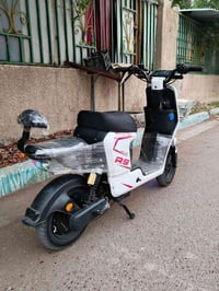 دراجة R9للبيع الدراجة امانتن نضيفة بس التاير الي ورة مبنجر ويرادلها تب...