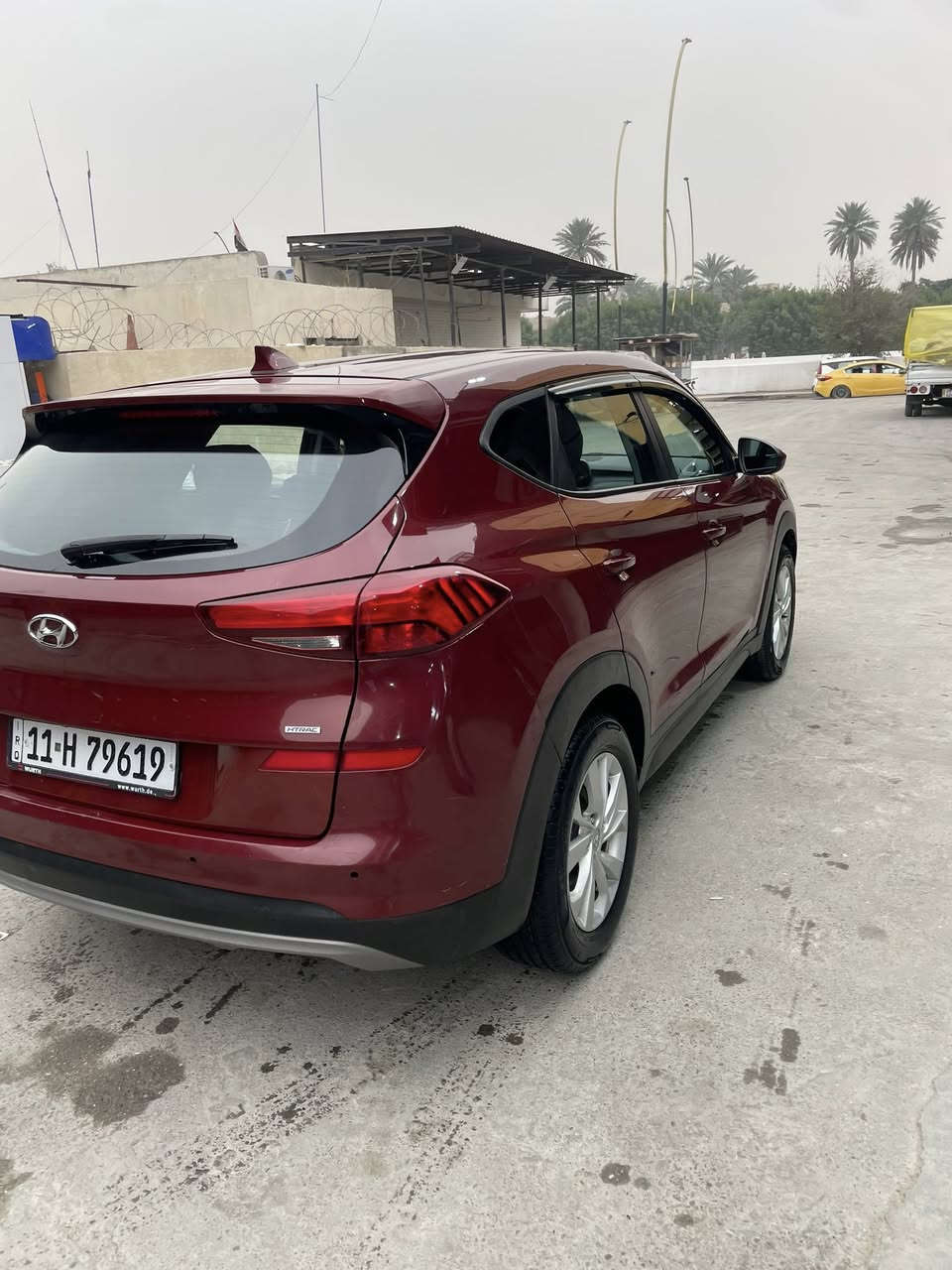 🚗 للبيع – توسان 2019 وارد أمريكي 🇺🇸
Hyundai Tucson موديل 2019
وارد أمريكا
🔧 حادث جملق (حادث واحد)
🎨 مصبوغة بنيد – شغل مرتب
🚫 لا قص شاصي
🚫 لا ضرب هيكل أساسي

🔹 رقم الشاصي (VIN):
KM8J2CA47KU882986

🔧 المواصفات الفنية:

 • المحرك: 4 سلندر GDI
 • السعة: 2.0L
 • ناقل الحركة: أوتوماتيك
 • الدفع: أمامي
 • الوقود: بنزين

⚠️ ملاحظة مهمة وبكل أمانة:
المكينة GDI وبيها تبخير (الموضوع معروف بهذا النوع من المكائن)

✨ المميزات:

 • شاشة لمس + كاميرا خلفية
 • تحكم بالمقود
 • مثبت سرعة
 • نظام ECO
 • تشغيل بصمة
 • تكييف شغال ممتاز
 • وسائد هوائية
 • ABS + Traction Control

🧰 الحالة العامة:

 • الكير ممتاز
 • الشاصي مستقيم
 • السيارة تمشي وتستخدم يوميًا
 • البيع بكل وضوح وبدون لف ودوران

📍 الموقع: الأعظمية
💰 السعر: 21 مليون
📞 رقم الاتصال / واتساب:
***********
