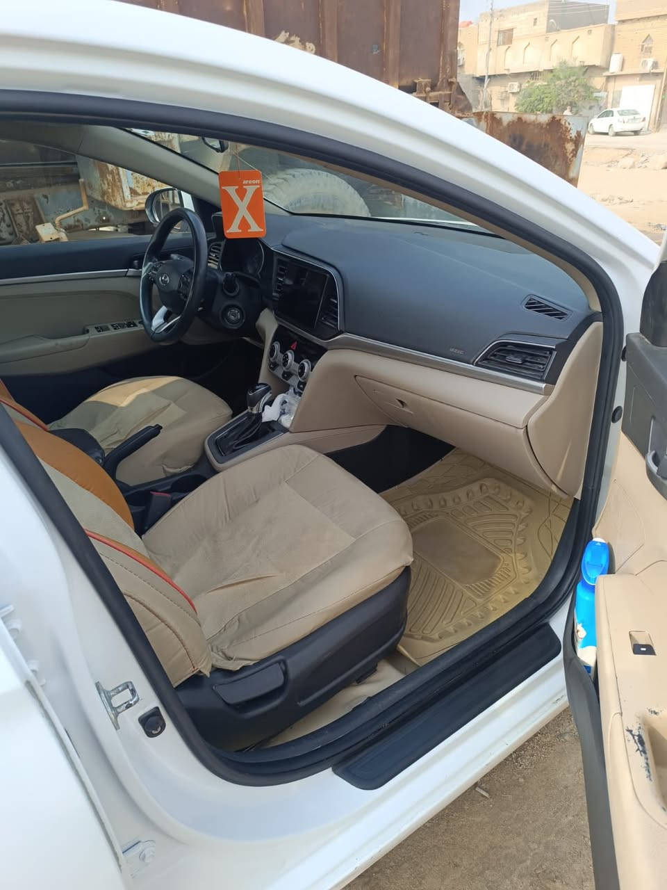 سلام عليكم الانتره 2019 خليجي كفاله مصبوغه جماليه قبل لا تدخل سياره نص فوا اعنوان البصره الزبير
الرقم:***********
