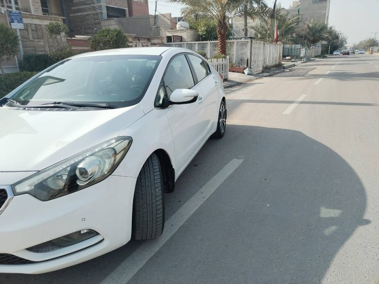 السلام عليكم 
سيراتو 2015 اربيل 
فول بدون سلايت 
مكفوله من الصبغ والبارد 
والسونار موجود بالمنشور
ماشي 175 الف 
عارضها 128 وبيها مجال قليل 
مكاني البنوك شارع الفتلاوي 
***********
