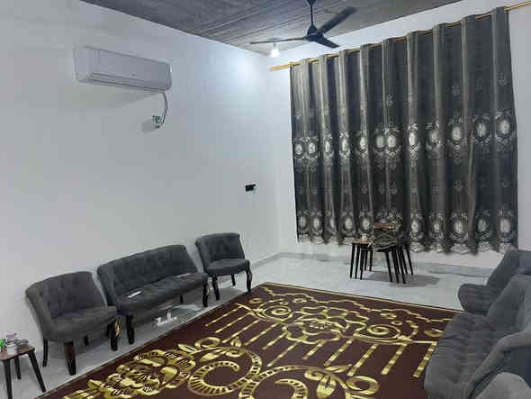 شـركـه أنوار الجـزائري للعقارات والمقاولات 
يتوفر  بيت للبيع 
العنوان : كوت الحجاج 2 - دور الصحه📍
المساحه :  200 م
الواجهه :   10 م
محتويات البيت : 4 غرف منام  2 منهما سويت + 
أستقبال + صاله + مطبخ + صحيات + 
مخزن في الطابق الاخير + كراج + حديقه داخليه + 
حديقه خارجيه 
المواصفات : بناء حديث 2025 + 
خارطه ممتازه من شركه هندسيه + 
طابو ملك صرف 
السعر الأجمالي :  450 مليون 

عنوان الشركه الجبيله مجاور جوتن للاصباغ 
و قصر شيرين  📍

شركه أنوار الجزائري للأستثمار العقاري والمقاولات العامه والتجاره العامه . 
الشـركة  مجازة رسمياً وقانونياً من جميع الجهات المعنيه 
 
للاطلاع على باقي العروض او مشاركه عرض مع الشركه
 التواصل عبر الارقام التاليه :
***********
***********
***********
