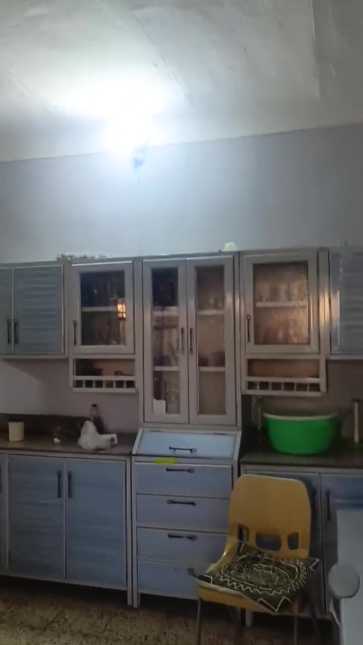 بيت للبيع طابو صرف الجمعية الفرع الاول 
المساحة ٢٤٠ متر
السعر ١٨٠ مليون 
***********
***********

