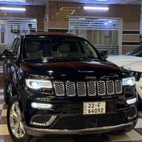 جراند شيروكي • سومت • V6