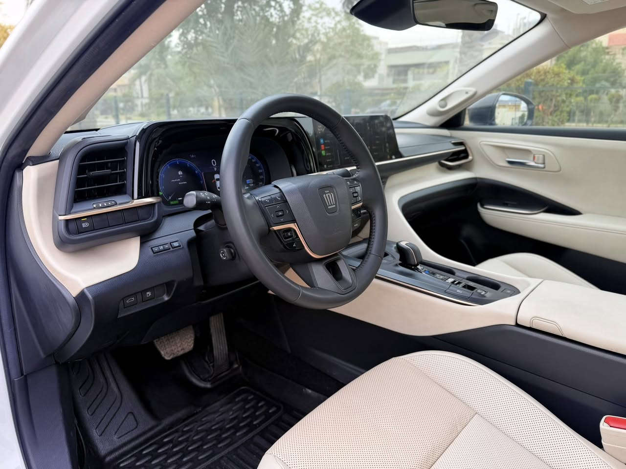 سلام عليكم .....اخوان عندي كراون ماجستا موديل 2023 خليجية وكالة عبد اللطيف ... السياره توكلر ماشيه 29 الف فقط رقم بغداد بأسمي وتحويل مباشر .. مكفوله من الضرر والصبغ فقط رصعه صغيره بارد ..... اخوان السياره جديده جدا جدا والصور تحكم وسعرها 35300$ واي استفسار هذا رقمي ***********
مواصفاته 
محرك 2400 تيربو 
بانوراما
فور ويل  
ابواب شفط 
داتا شو 
اربع كامرات 
برده كهرباء 
صندوق كهرباء 
كشنات جلد وكهرباء 
سستم صوت 
ويل كب حجم 21
لايت عدسات 
شاشه كبيره
