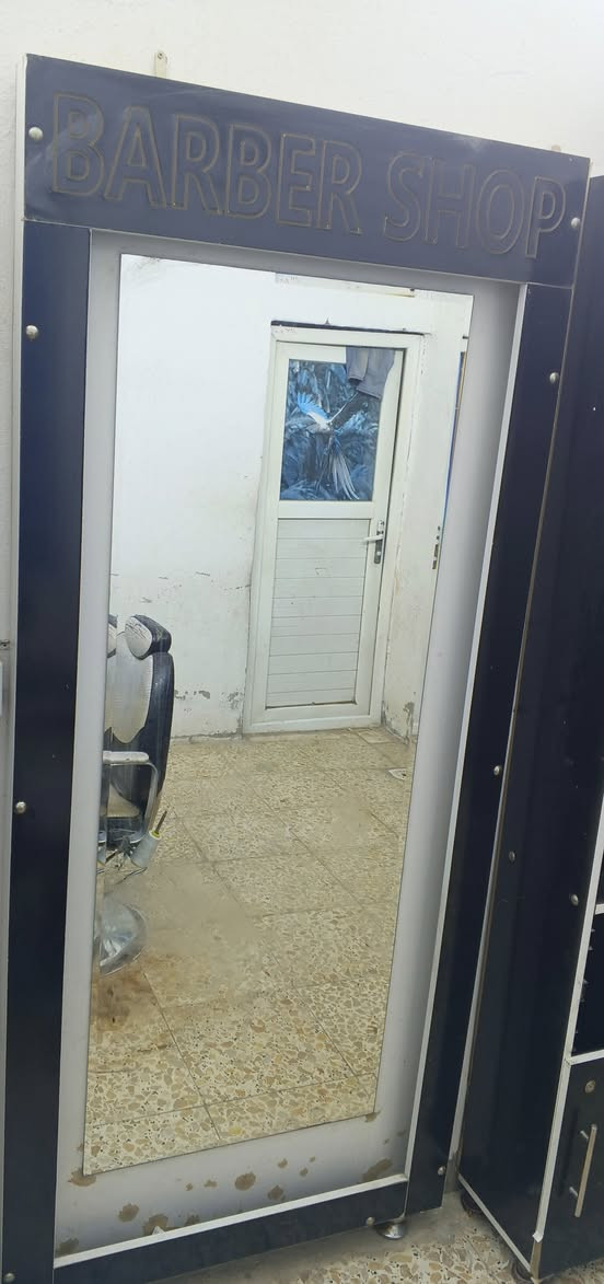 يا الله
مرايات عدد2 
وكرسي نظيف السعر 250
***********
