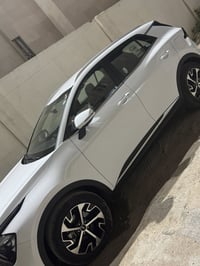 كيا سبورتج خليجي2024كفاله عامه   السعر 206وبيها مجال   ماشيه 45  مكان ...