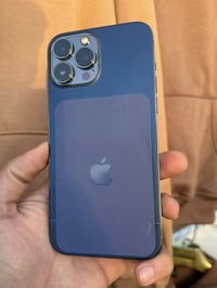 13 برو ماكس ذاكره 256 بطاريه 100 مبدل شاشه اصليه وضهر مكسور جهاز كله ش...