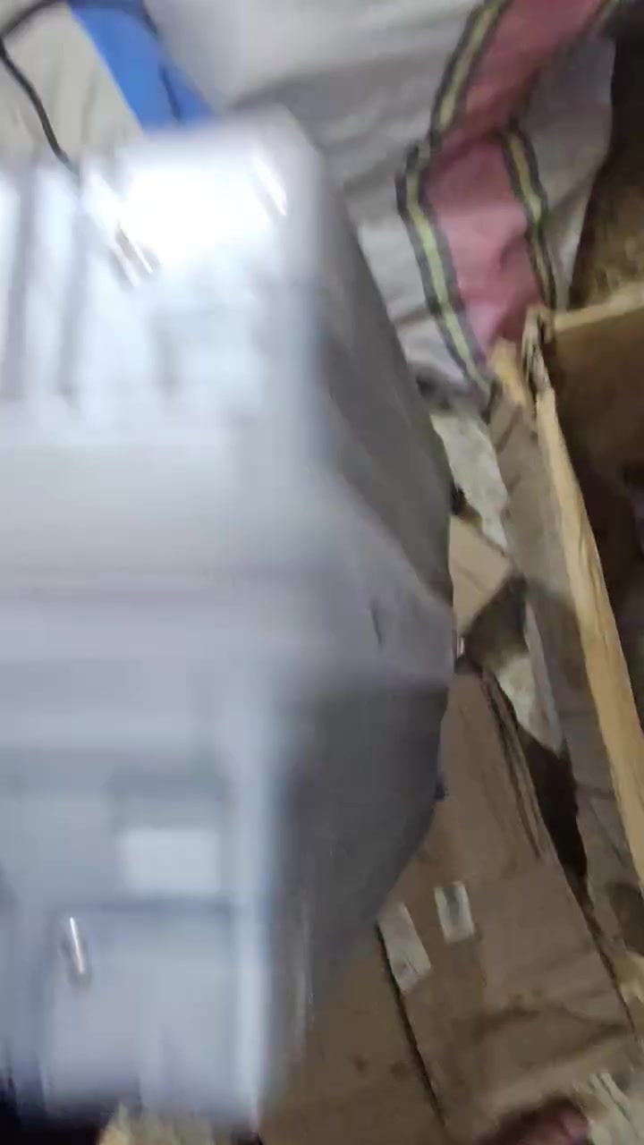 السعر والتفاصيل داخل المقطع


**إذا كنت صاحب هذا الإعلان وتريد حذفه لأي سبب، رجاءا أرسل رسالة إلى الدعم الفني**