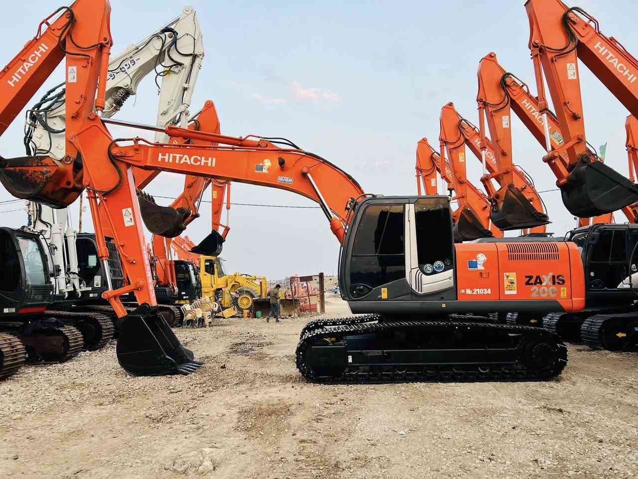 عــــلئ بـــركة الله …

-يتوفر لدئ شركة ناصر جليل حمود 
للتجارة العامة وتجارت ألاليات الثقيلة

#ZAXIS_2014_Z3_200_HITACHI
#دخول جديد ما مشتغل بـ العراق✅
#اعلى مديل بـ زت ثري2014-مأسس

#حدادية زناجيل1/1 حاله الوكاله🇯🇵
#فــقط لعشاق الزيروو واليابانــي🇯🇵.
#عدد ساعات العمل 8000hألاف
#منفيس بأسم الشركة التابعه لنا✅

#اسعار مناسبه جداً سارعو بالحجز✅
#كفـالة عامة فـول مواصفات 🇯🇵🏆•
#دخول جديـnewــد نظافة 1/1 جاهـزه •

www.tiktok.com/@hh_vvl
#الـــعنوان بابل الشوملي طريق الحولي 📍.
الأستفسار ***********ناصر جليل حمود📞
الأستفسار ***********حسين ناصر جليل📞  

(رقــم الاعــلان 361)
