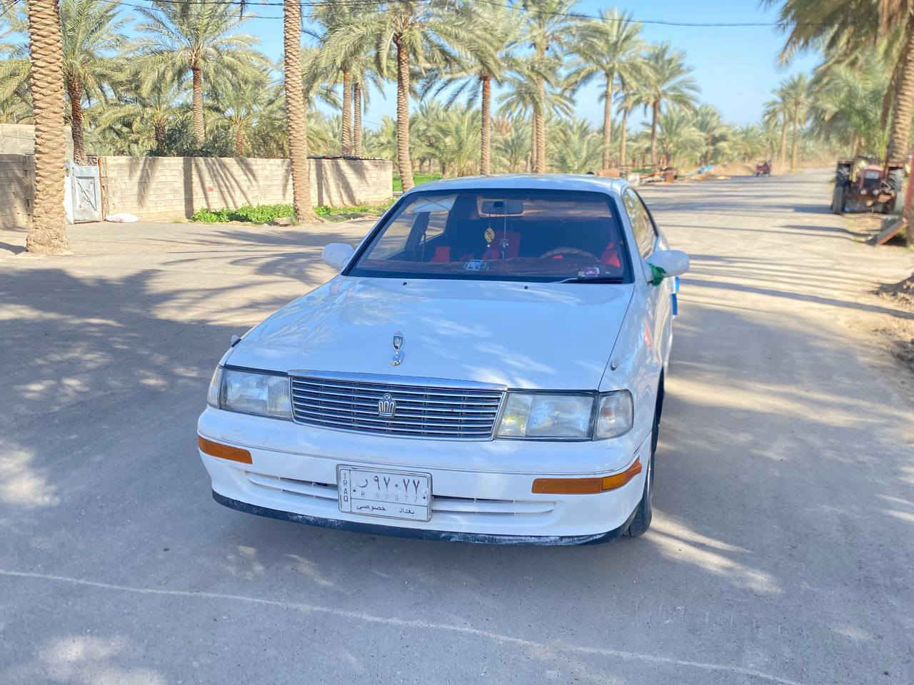 سلام عليكم  تيوته كراون نوع بطه موديل 1991مكفوله من كص ونقل جثه سياره نضيفه وجديده كير ومحرك 2500رقم بغداد تحويل مباشر تبريد جاهز حداديه جديده وبطاريه جديد كهربائية جديده وشاشه شغاله وسستم سماعات دشبول جديد كلشي جديد بيه العنوان حله بابل سعر 75وبيه مجال للجادين ***********و***********
