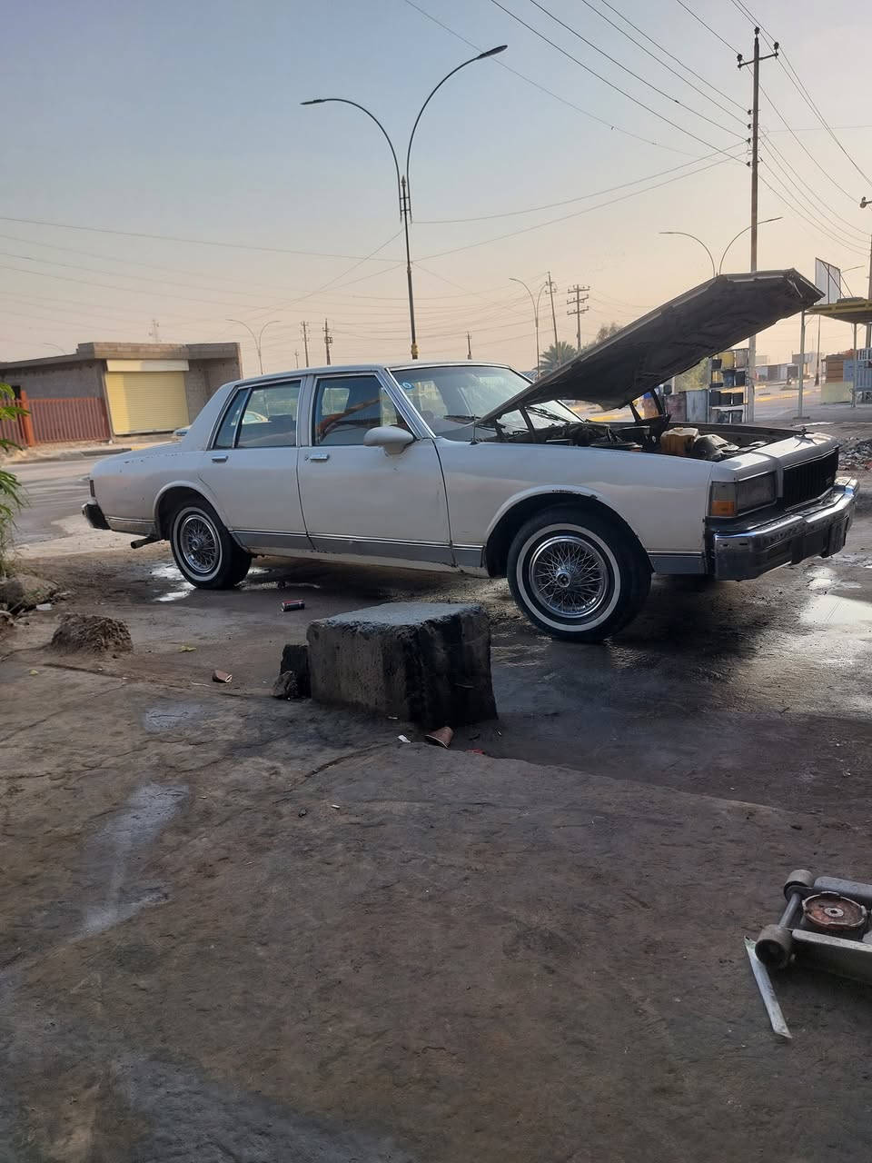 سلام عليكم
كابرس ٨٨رقم انبار بأسمي أنكليزي؟ للبيع 
كير ٧٠٠ميكانيك 
مكينه جي ام ٦سلندر كابريتر؟ 
صدر جديدتخم تاير خط ابيض 
كهربائيات شغاله 
كشنات دبل كوشه؟ ماروني 
بدون تبريد؟ ***********ابوفهد
