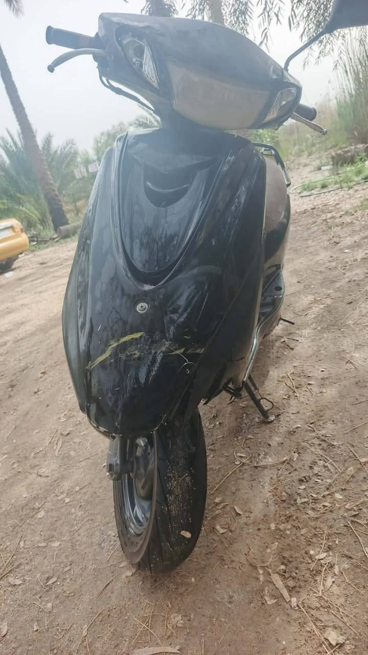 السلام عليكم دراجه اكزز للبيع الدراجه نضيفه خير من الله ويرادلهه شويه ترتيبات المكان كربلاء الحسينيه رقمي ***********اتصل وبيك خير وتدلل
