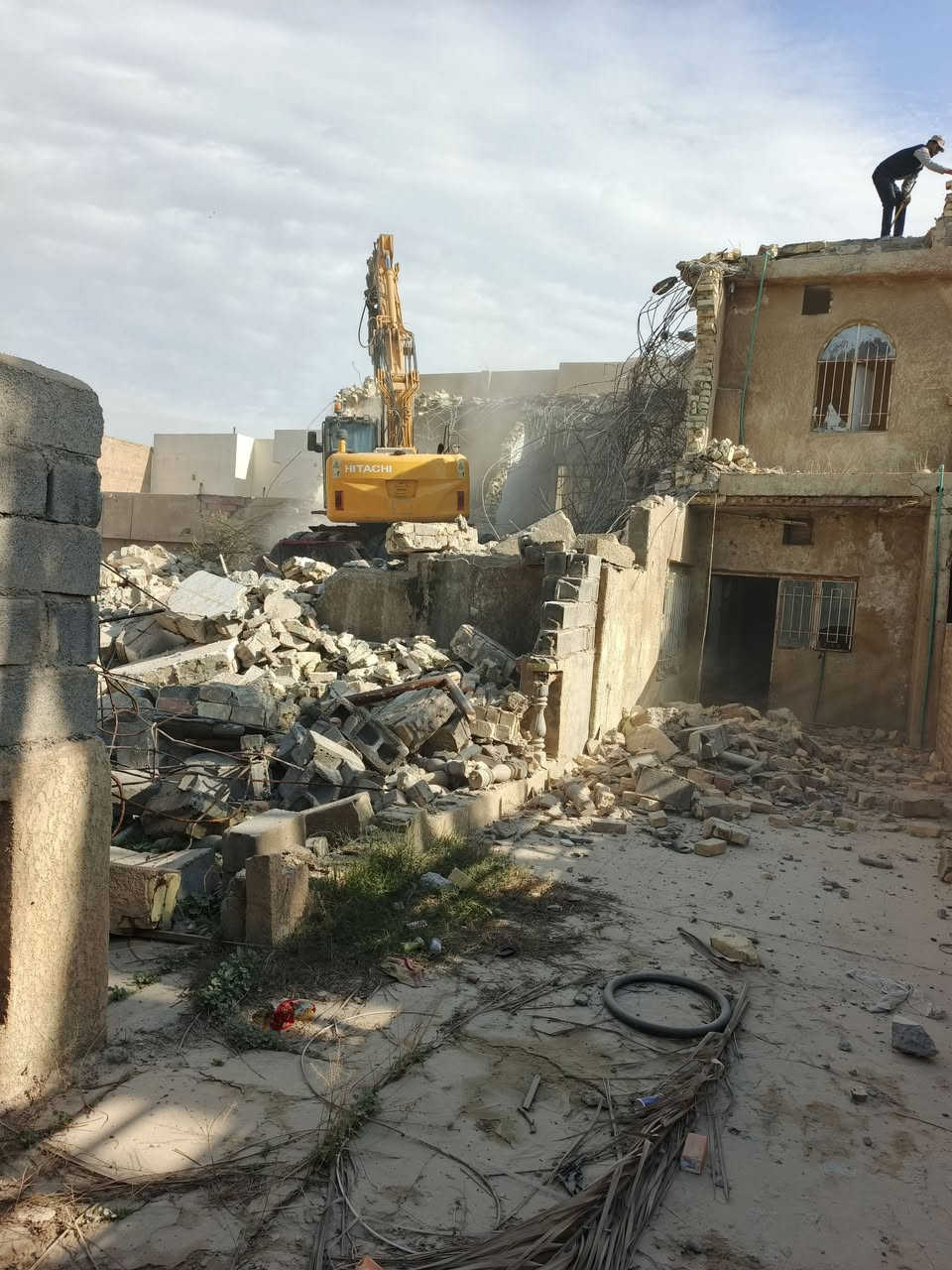 ‏‪***********‬‏
