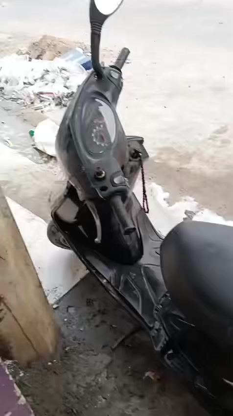 دراجة ماكس 140 كفرات رقم شاصي واحد وبلاديه ونكره تشتغل سعر 350 الف بغداد الحريه دور نواب الظباط ***********
