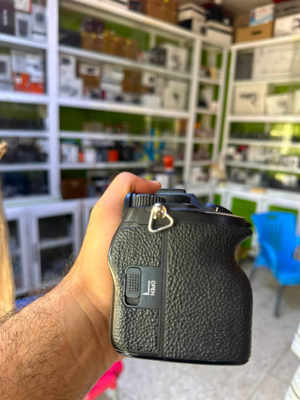 بدي a7iv وعدسة 85m 
للبيع


**إذا كنت صاحب هذا الإعلان وتريد حذفه لأي سبب، رجاءا أرسل رسالة إلى الدعم الفني**