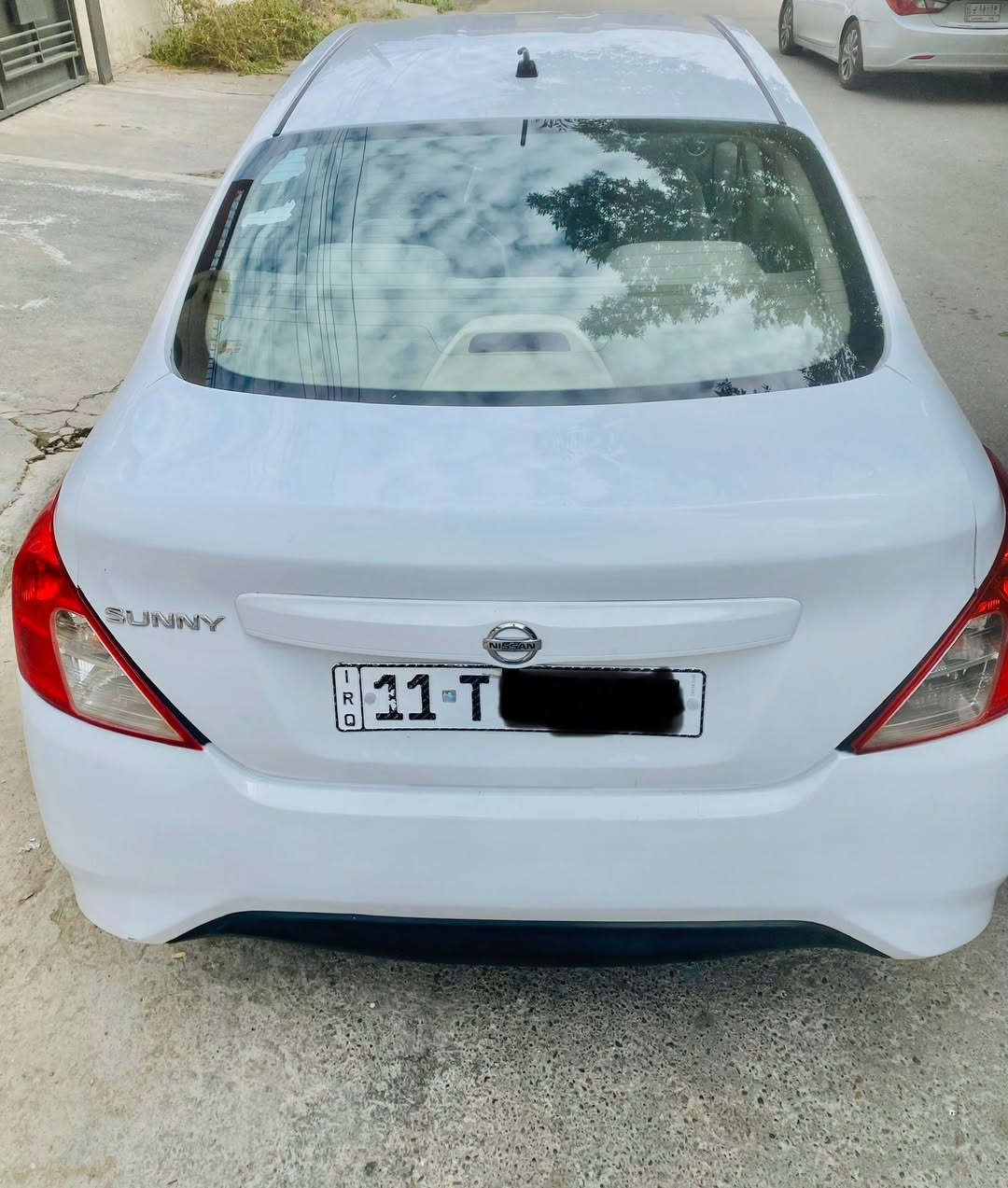 بسم الله الرحمن الرحيم
السلام عليكم 
من رخصة الادمن المحترم
للبيع فقط / نيسان سني 2016 هندي ( بليته زرقه) 
رقم بغداد مميز جديد
هزة جديدة + سنوية لل 2028 
بيها الجامغ الامامي الايمن صبغ ونص الباب مباوك توحيد لون
وقبغ الجنطة يعني مو الجنطة كلها فقط من يم الرقم صبغ
شاشة لمس
كامرة حرارية + حساس
تبريد ثلج + تدفئة 
محرك + كير بلاديات
زوج تايرات جدد
باتري جديد
لايتات زنون
كشافات زنون
مكان السيارة بغداد / حي للجهاد
السعر : 89$ وبيها مجال بسيط للطيبين
للاستفسار  : *********** (متوفر واتساب)
